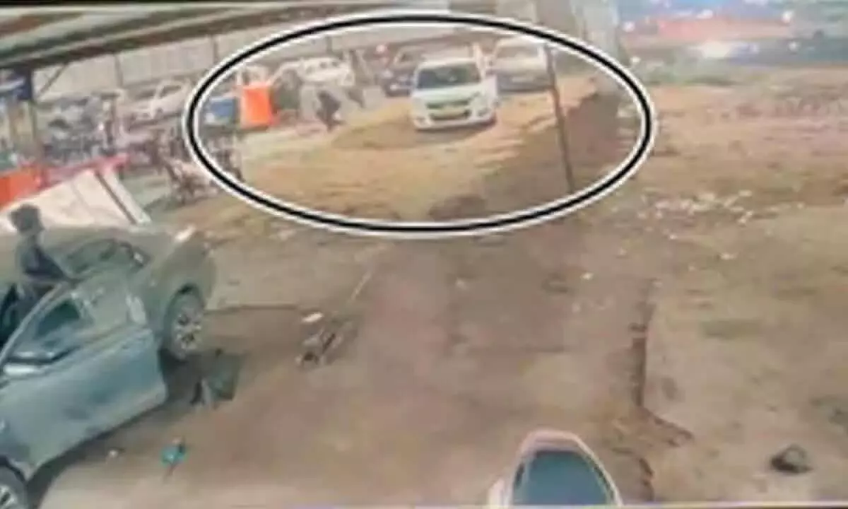 Gurugram : बाउंसर की गोली मारकर हत्या, घटना CCTV में कैद