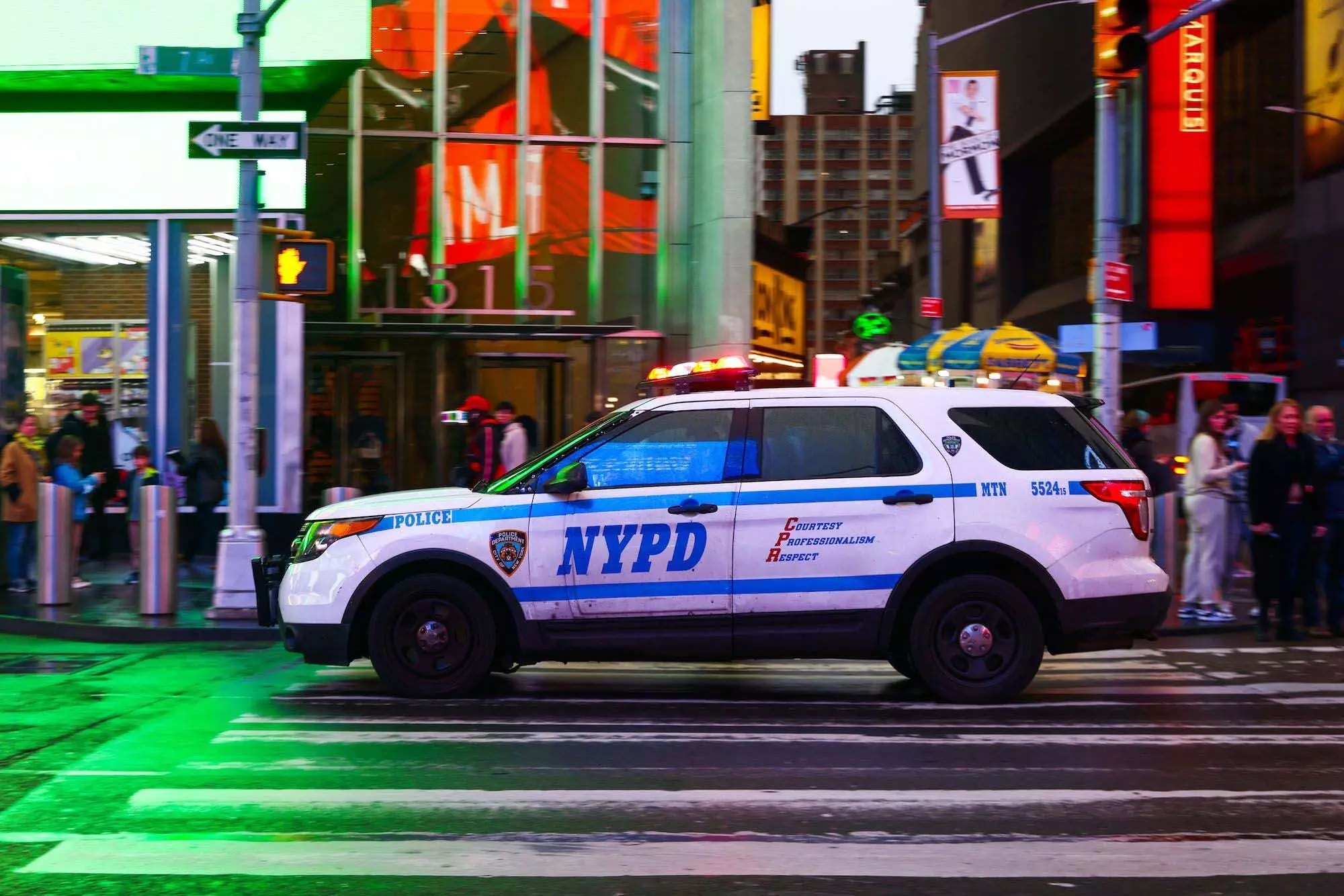New York पुलिस ने किशोर को मारी गोली
