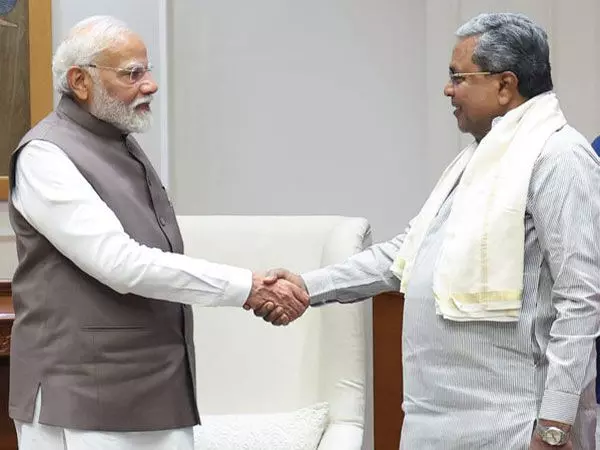 Karnataka के मुख्यमंत्री ने राज्य के मुद्दों पर प्रधानमंत्री मोदी के साथ रचनात्मक बैठक की