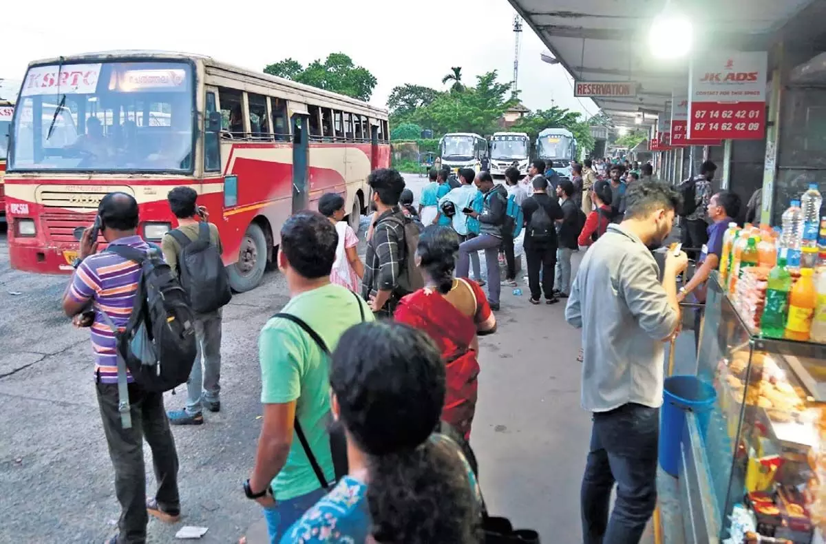 Kerala News: कोच्चि बस स्टेशनों पर झगड़े बढ़े, पुलिस सहायता के बावजूद हालात बिगड़े