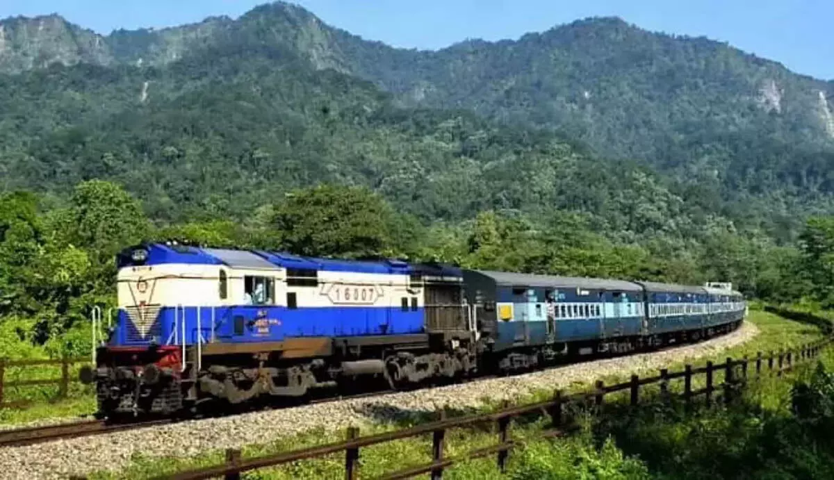 ASSAM : बुनियादी ढांचे के काम के कारण डिब्रूगढ़ शहर से कुछ ट्रेनें आंशिक रूप से रद्द