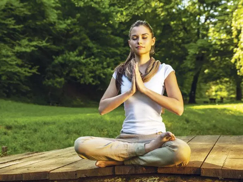 Benefits of yoga: योग और मेडिटेशन के  ज्यादा से ज्यादा फायदे