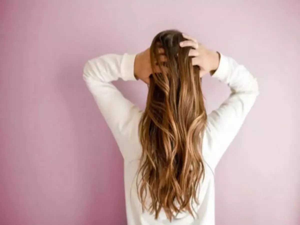 hair care: इन तरीको से करें मानसून में बालों की देखभाल