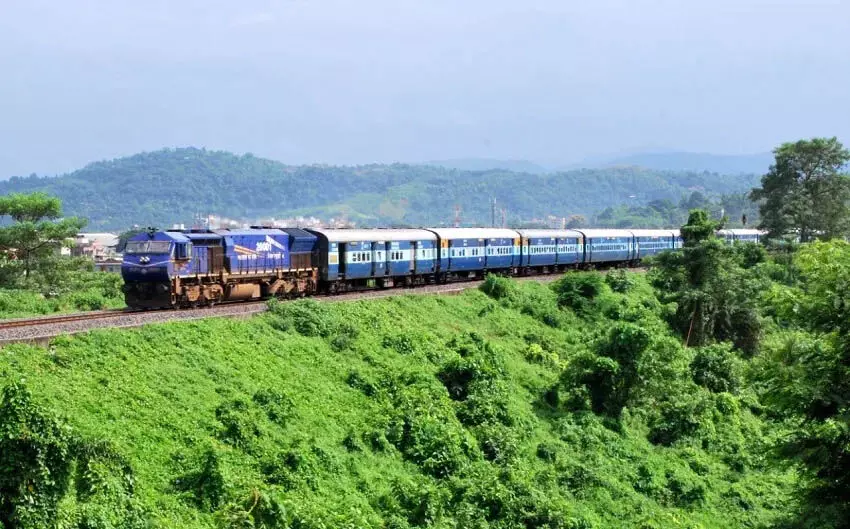 ASSAM NEWS :  एनएफआर ने बुनियादी ढांचे के काम के लिए डिब्रूगढ़ टाउन से कुछ ट्रेनें आंशिक रूप से रद्द