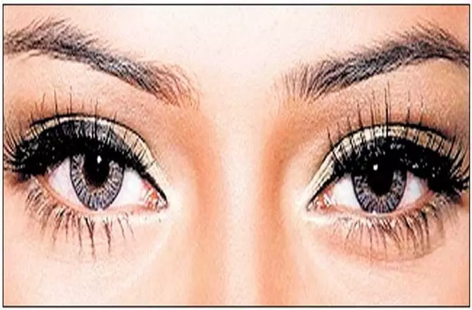 Eyes beautiful: जानिए कैसे बनाये अपनी आँखों को सुन्दर
