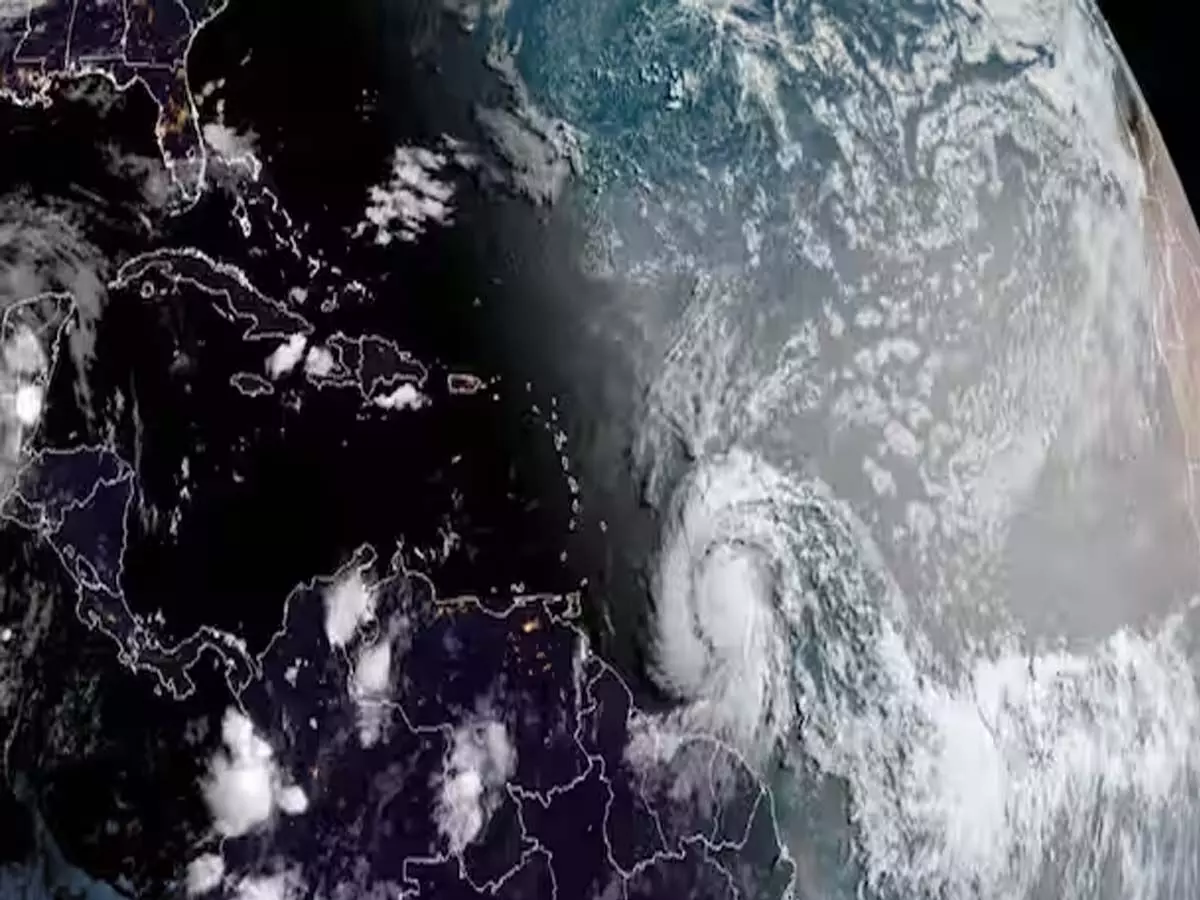 Hurricane Beryl: पहला तूफान बेरिल कैरेबियन सागर में देगा दस्तक हाई अलर्ट जारी
