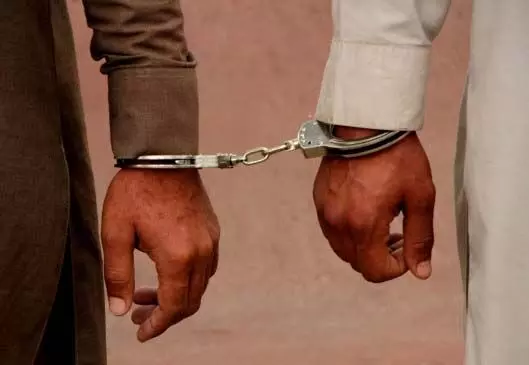 Gurdaspur: जेल से बाहर आते ही पुलिस अधिकारी के घर किया चोरी, 2 गिरफ्तार
