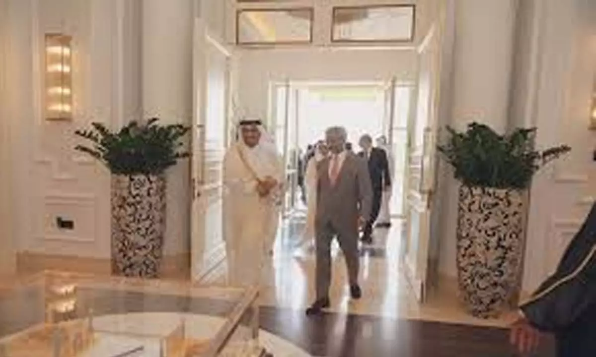 S Jaishankar: कतर के प्रधानमंत्री के साथ व्यापार, प्रौद्योगिकी और वैश्विक मुद्दों पर की चर्चा