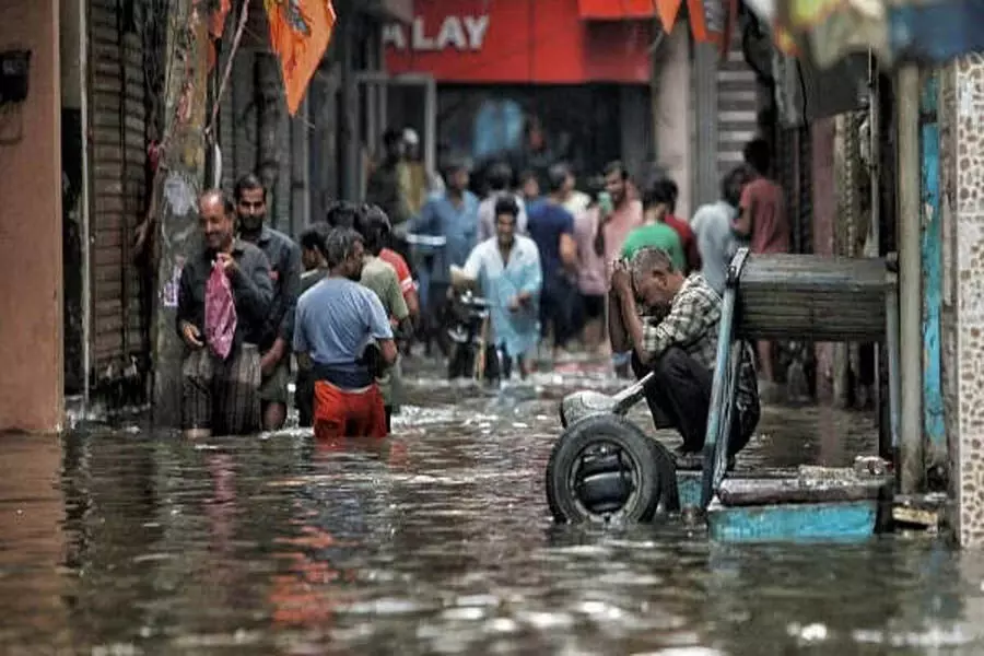 भारी बारिश के कारण डूबने वालों के परिजनों को 10 लाख रुपये का मुआवजा: Delhi govt
