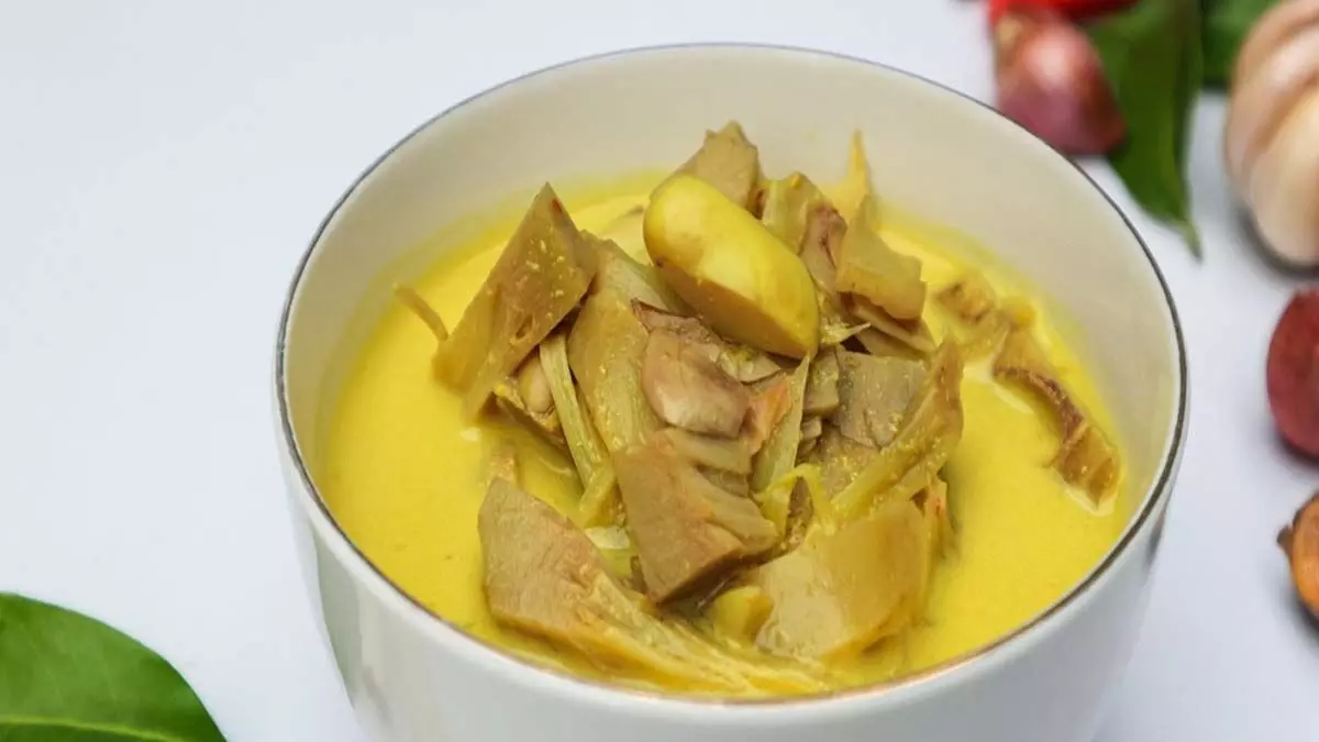 Kadhi Recipes: घर में जरूर ट्राई करें कटहल कढ़ी की रेसिपी