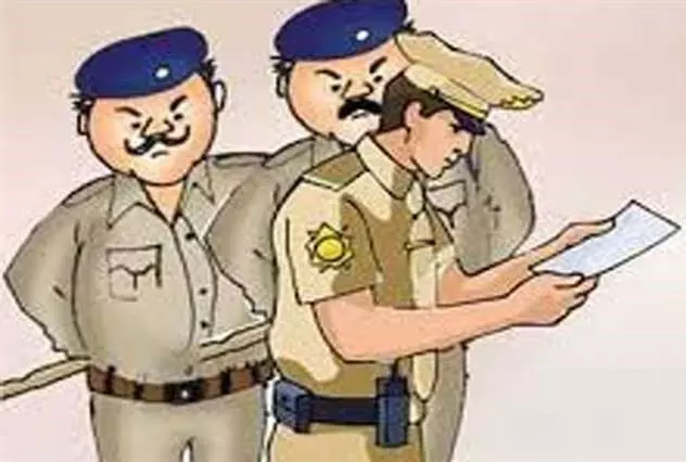 Mathura: दीवान की मौत पर दो पुलिस कर्मियों समेत चार पर हत्या की रिपोर्ट