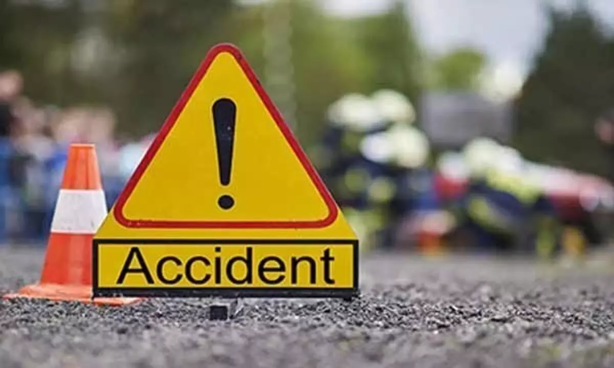 Odisha News: सड़क दुर्घटना में युवक की मौत, चार घायल