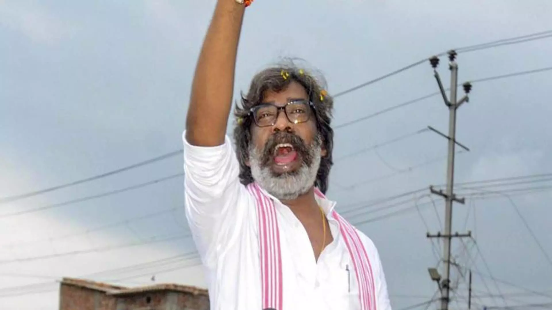 Jharkhand News: पूर्व सीएम हेमंत सोरेन ने ‘सामंती ताकतों’ को खदेड़ने के लिए ‘विद्रोह’ का ऐलान किया