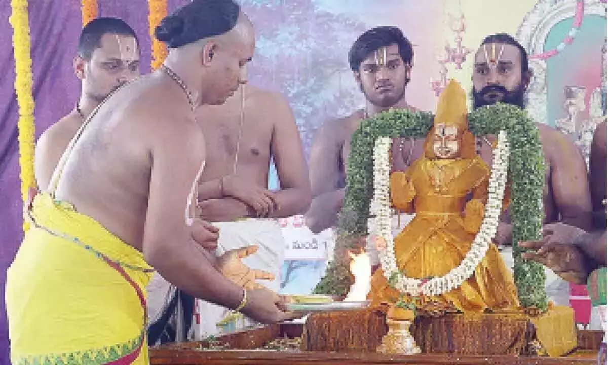 Andhra Pradesh News: वकुलमाता मंदिर का वार्षिकोत्सव भव्य तरीके से मनाया गया