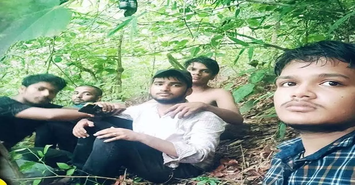 Odisha : पुलिस और वन विभाग के अधिकारियों ने सप्तसज्या पहाड़ी में लापता हुए कटक के पांच छात्रों को सुरक्षित बचा लिया