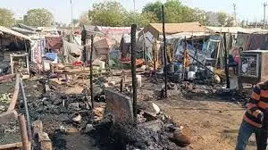 Haryana News: गैस सिलेंडर लीक होने से झुग्गियों में लगी आग