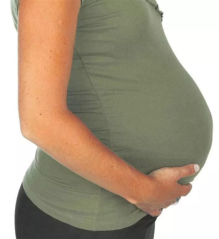 अधिकारियों से कहा गया कि गर्भवती महिलाओं का Registration सुनिश्चित किया