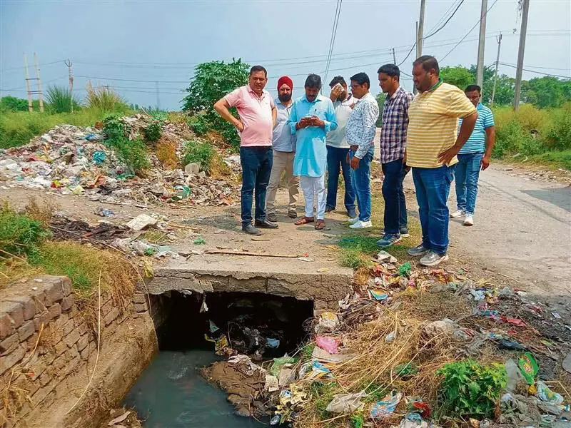 HARYANA : नाला सफाई कार्य से नाखुश नगर निगम ठेकेदार को नोटिस जारी