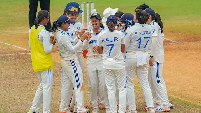 Shefali Verma, Sneh Rana की बदौलत भारत ने 10 विकेट से जीत दर्ज की