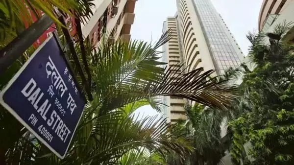 Tech महिंद्रा विप्रो NTPC स्टेट बैंक ऑफ इंडिया सबसे सक्रिय शेयरों में शामिल