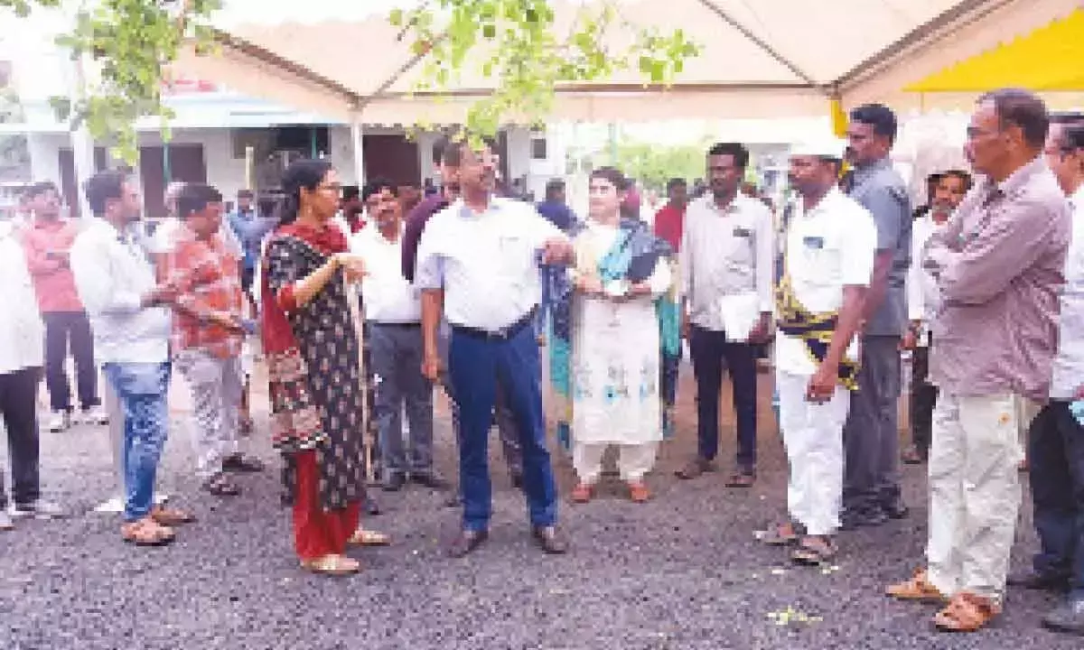 Telangana: मुख्यमंत्री पेनुमका में बढ़ी हुई पेंशन वितरण योजना का शुभारंभ करेंगे