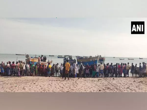 Sri Lankan Navy ने 26 भारतीय मछुआरों को पकड़ा, चार नावें जब्त कीं