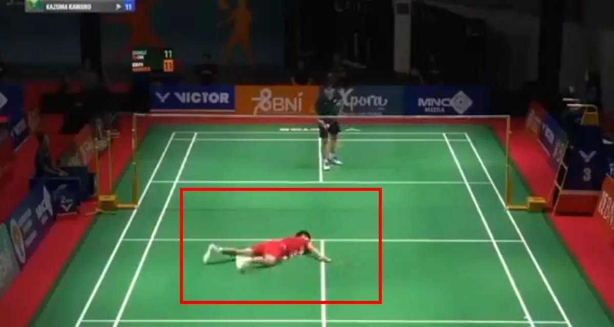 Badminton Player की हार्ट अटैक से मौत, देखें Video...