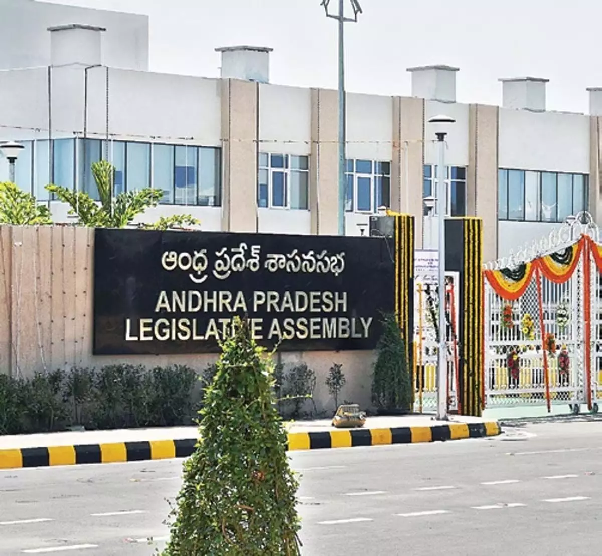 Andhra : जेएसपी के हरिप्रसाद और टीडीपी के सी रामचंद्रैया एमएलसी सीटों के लिए नामित