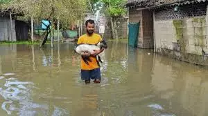 Assam: असम में बाढ़ से बदतर हुए हालात