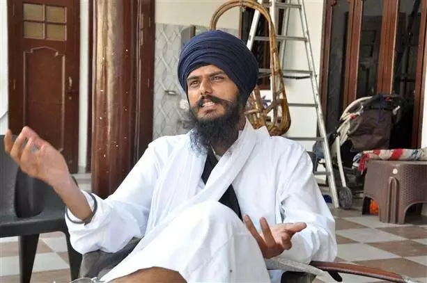 Punjab : खालिस्तानी कार्यकर्ता अमृतपाल सिंह को शपथ ग्रहण के लिए पैरोल देने के लिए पंजाब सरकार ने लोकसभा अध्यक्ष को आवेदन भेजा
