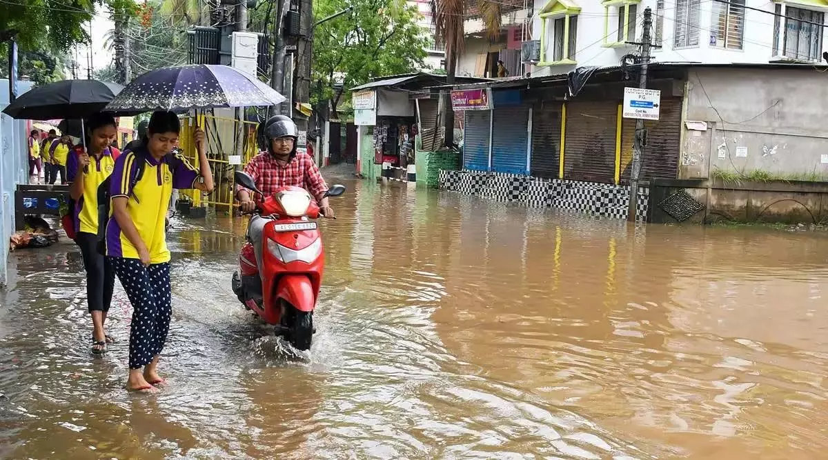 Assam news : लगातार बारिश से शिवसागर जिले में भयंकर बाढ़