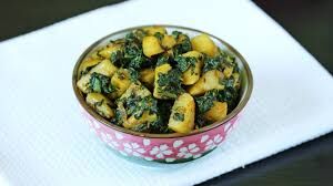 Potato spinach :ट्राई करें रेस्टोरेंट स्टाइल की सब्जी,  रेसिपी