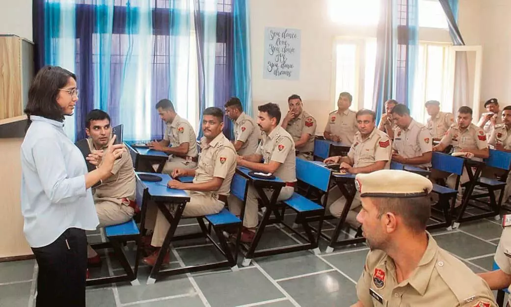 HARYANA : करनाल पहले दिन पुलिस को अधिक व्यावहारिक प्रशिक्षण की आवश्यकता महसूस हुई