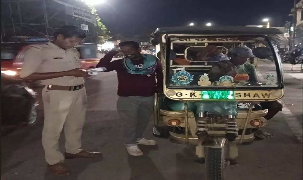 Odisha : पुरी में रथ यात्रा से पहले ऑटोरिक्शा चालकों से 1.62 लाख रुपये का जुर्माना वसूला गया