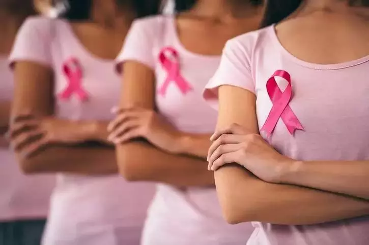 breast cancer, लक्षण और स्क्रीनिंग के बारे में हर महिला को क्या जानना चाहिए