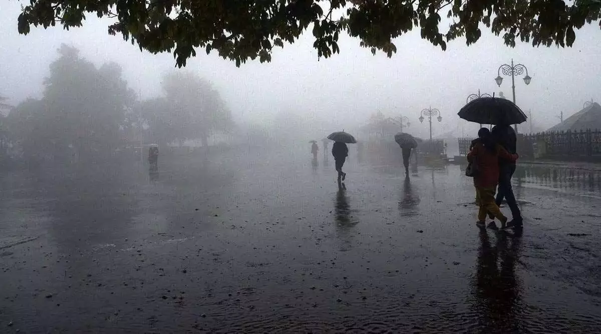 Bihar में Patna सहित 13 जिलों में भारी बारिश की दी चेतावनी
