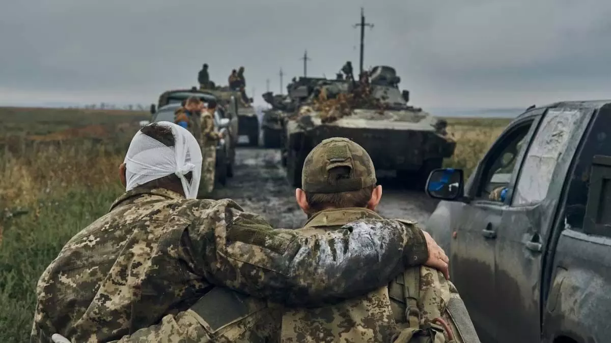 Russia and Ukraine: जंग में यूक्रेन में सैनिकों की कमी, कैसे लड़ेगा देश?
