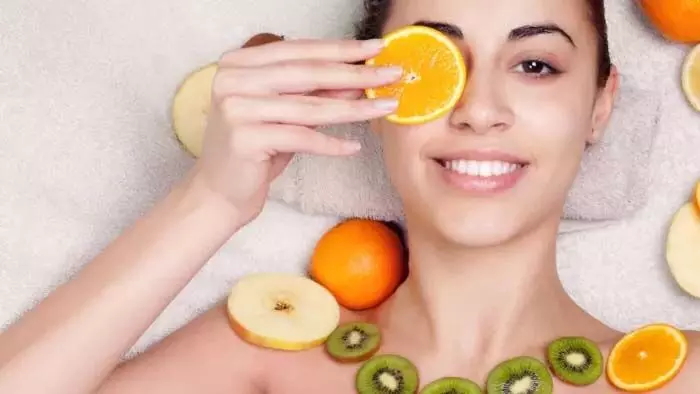 Skin Care: त्वचा को मुलायम बनता है ये फल जाने कैसे