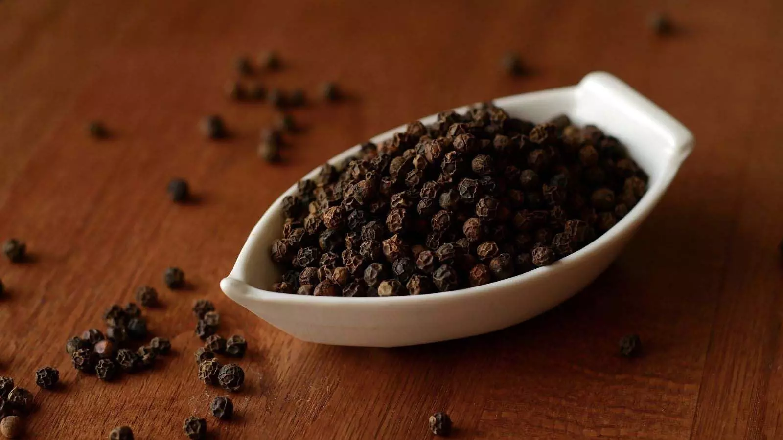 black pepper: महिलाओं के लिए काली मिर्च का सेवन लाभकारी