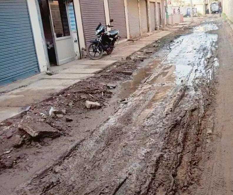 Fatehgarh: साहिब नगर निगम के पास 15 करोड़ रुपये के फंड होने के बावजूद सुविधाओं का इंतजार