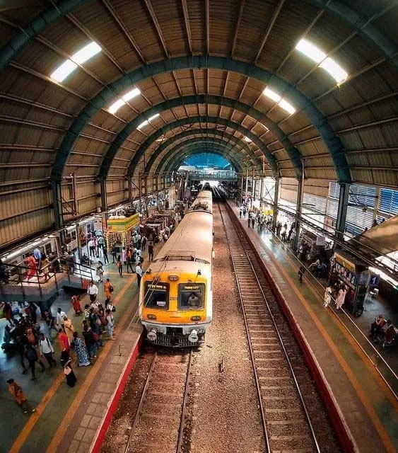 Indian Railways: बिना टिकट यात्रियों पर सख्ती, पकड़ने के लिए विशेष अभियान