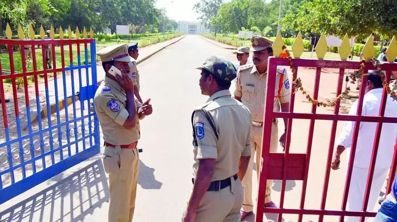 Telangana News: जेलों से 35 महिलाओं समेत 213 दोषियों को छूट मिलने के बाद रिहा किया