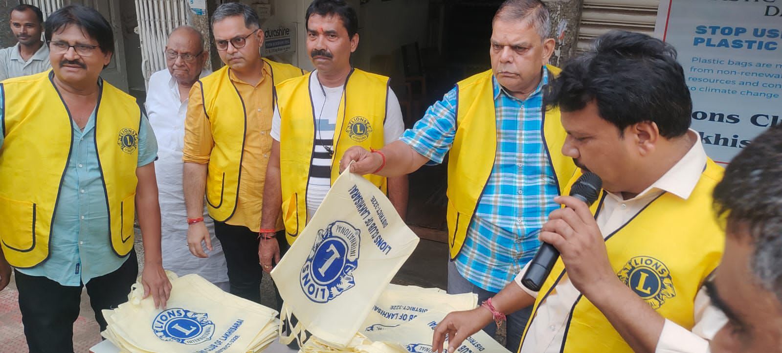 Lions Club के तत्वावधान में अंतर्राष्ट्रीय प्लास्टिक बैग मुक्त दिवस पर चलाया गया जागरूकता अभियान