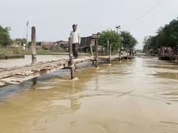 Moradabad : जोरदार बारिश होने से चारों तरफ जलभराव ,दो किसानों की मौत