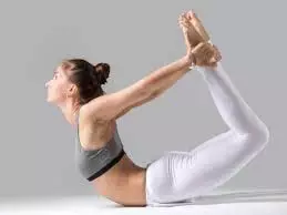 Yoga Poses: ब्लड शुगर कंट्रोल करने के लिए करें ये 3 योगासन