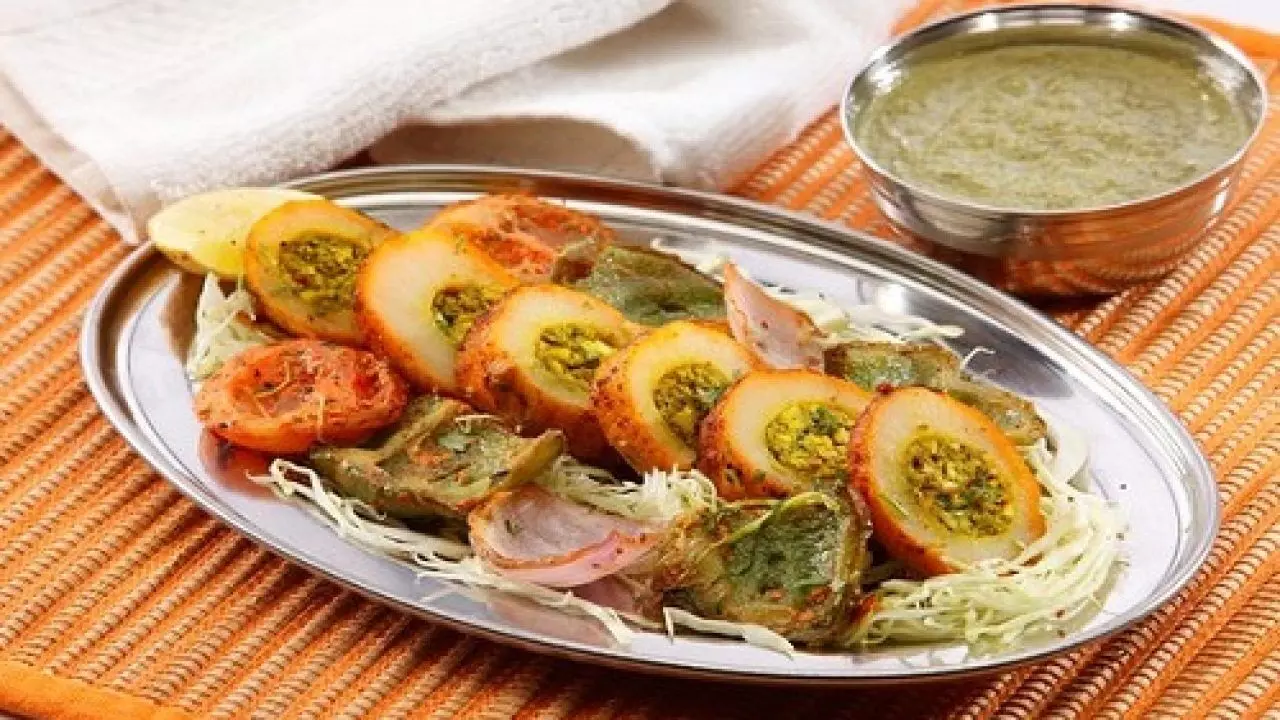 Stuffed Tandoori Potato ट्राई करें चटपटा रेसिपी