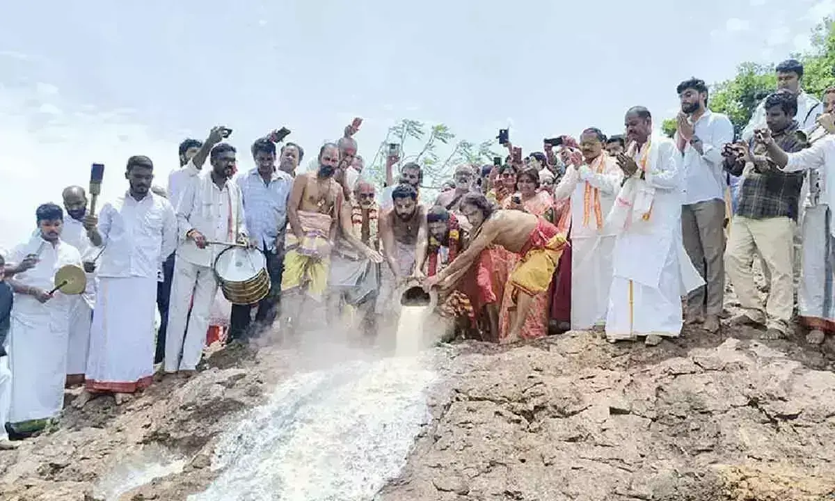 भरपूर बारिश के लिए किया गया Varada Payasam