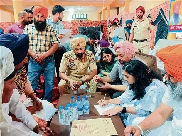 Ludhiana: जिला प्रशासन ने रामपुर में ‘सरकार तुहाड़े द्वार’ शिविर लगाया