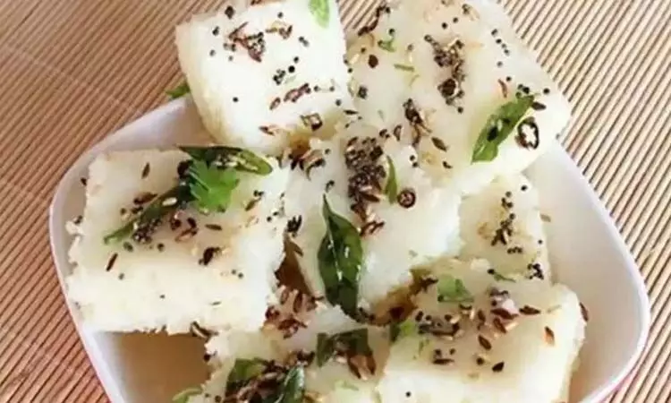 semolina से बनाए स्पंजी ढोकला