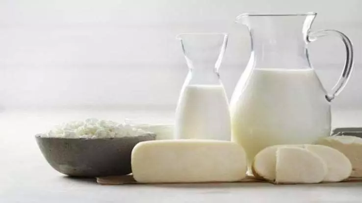 Himachal: मिल्क फेडरेशन ने बढ़ाए दूध के साथ अब घी, पनीर, बटर का दाम